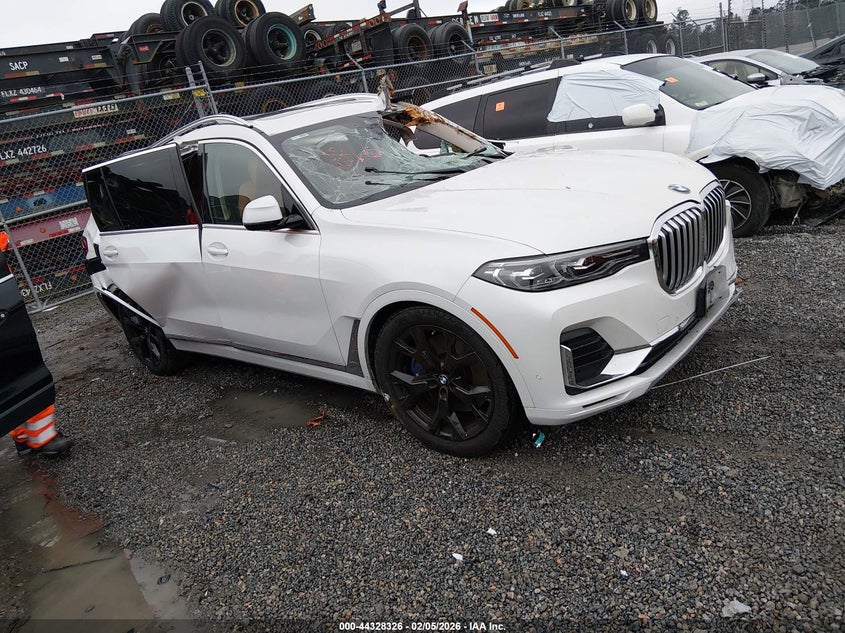 2022 BMW X7