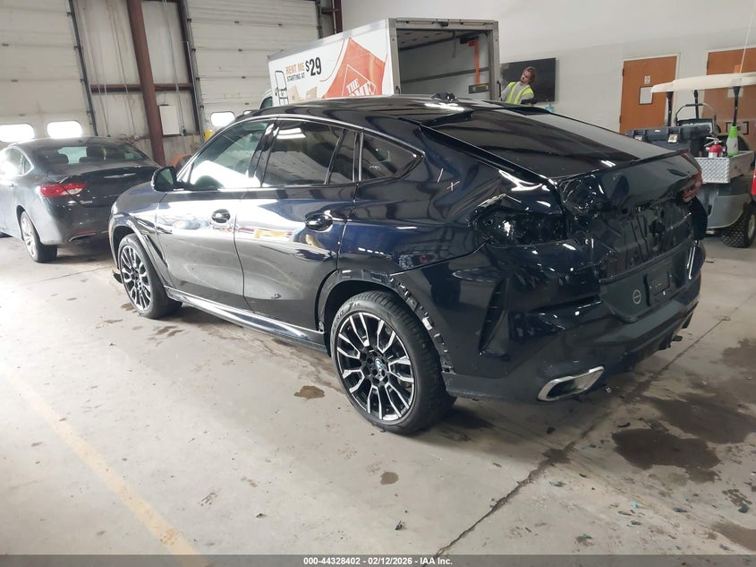 2025 BMW X6