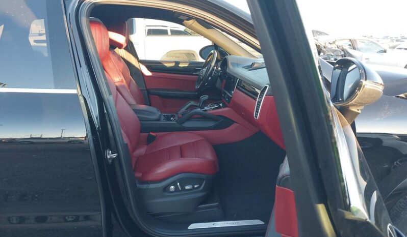 
								2020 Porsche Cayenne full									