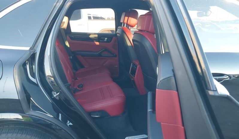
								2020 Porsche Cayenne full									