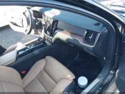 
										2022 Volvo V60 cross country full									