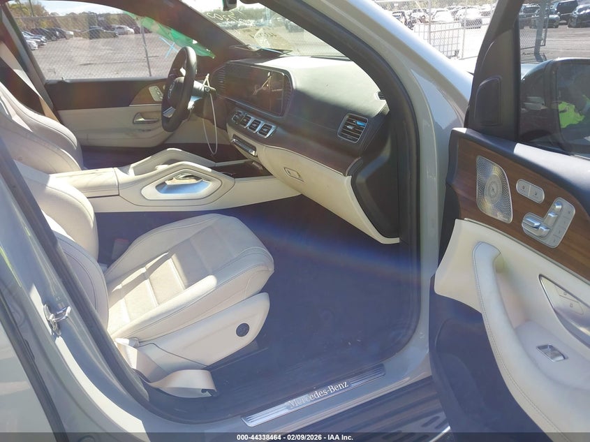 2025 Mercedes-benz Gls-klasse
