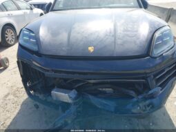 
										2024 Porsche Cayenne full									