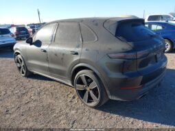 
										2019 Porsche Cayenne full									