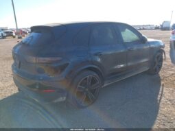 
										2019 Porsche Cayenne full									