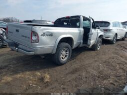 
										2003 Dodge Dakota full									