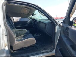
										2003 Dodge Dakota full									