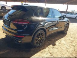 
										2015 Porsche Cayenne full									