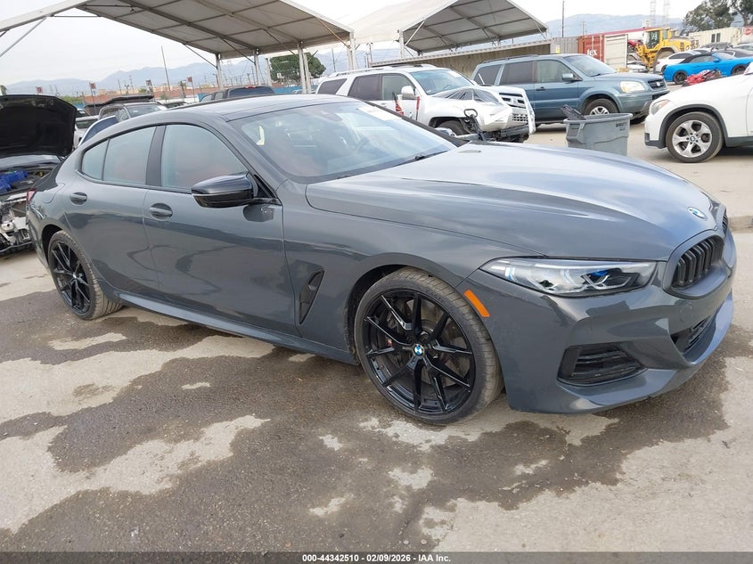 2025 BMW M8