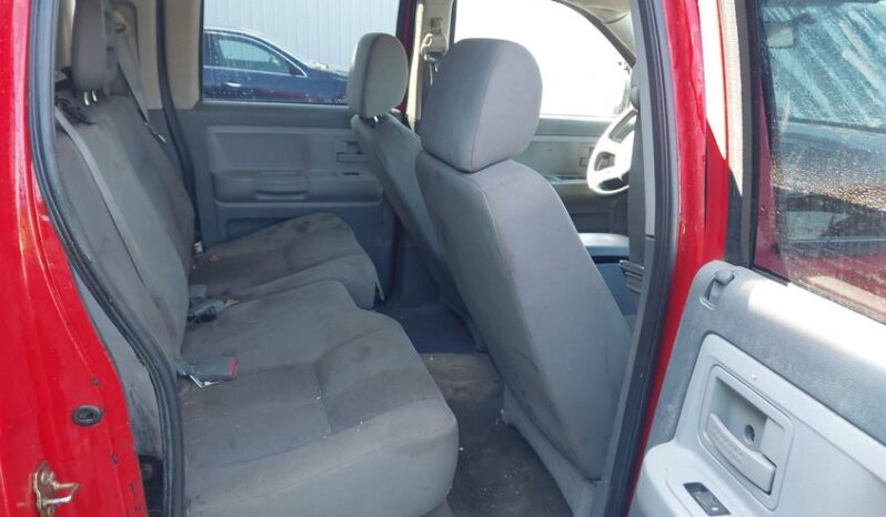 
								2006 Dodge Dakota full									
