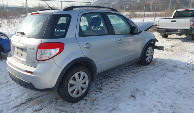 
								2011 Suzuki Sx4 full									