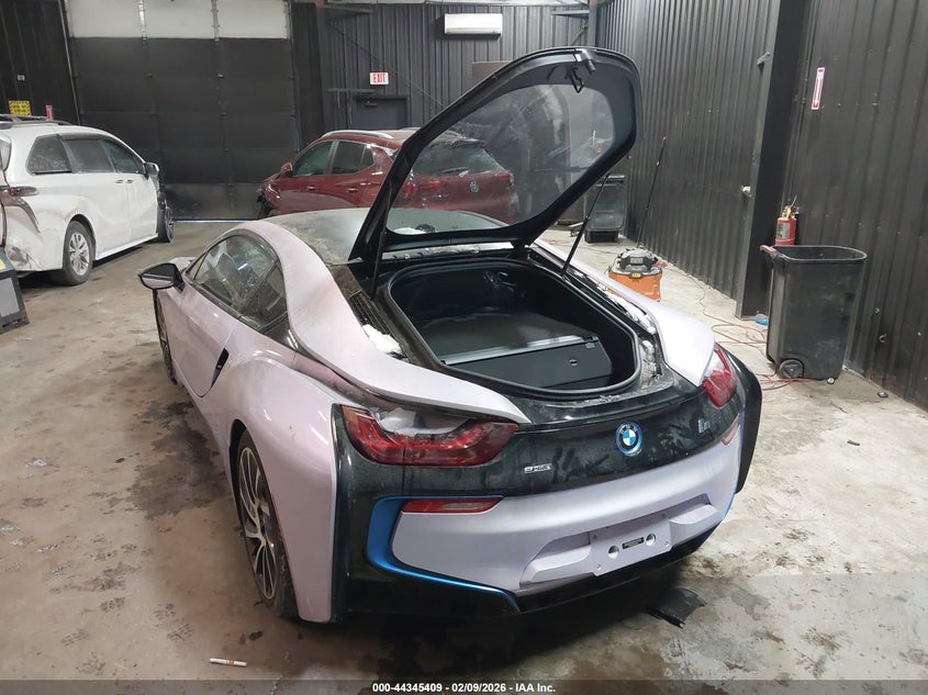 2017 BMW I8