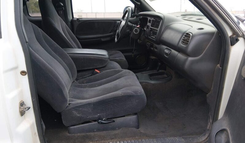 
								2000 Dodge Dakota full									