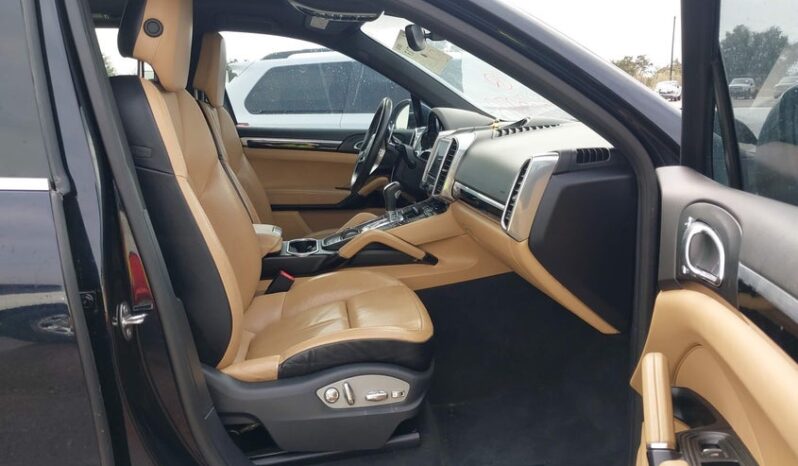 
								2018 Porsche Cayenne full									