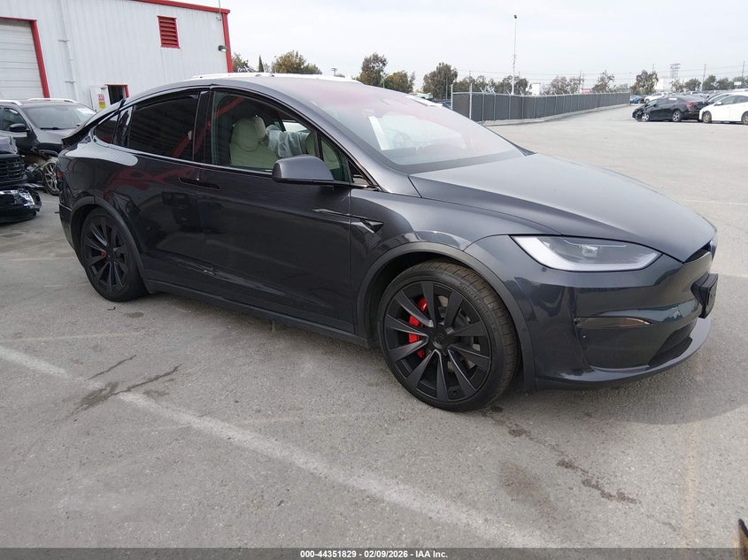 2025 Tesla Model x
