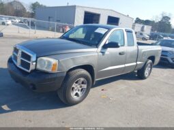 
										2005 Dodge Dakota full									