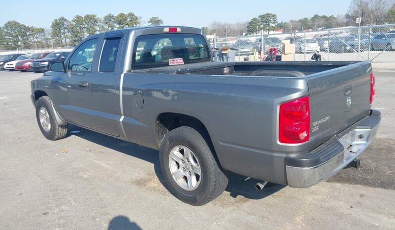 
								2005 Dodge Dakota full									