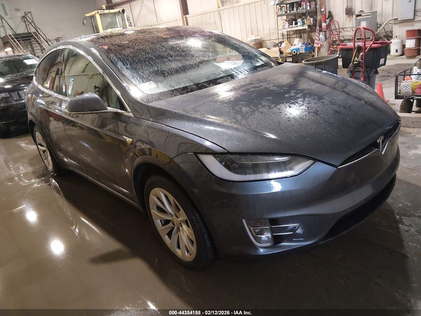 2019 Tesla Model x