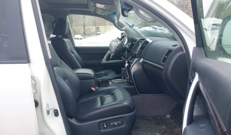 
								2015 Toyota Land cruiser full									