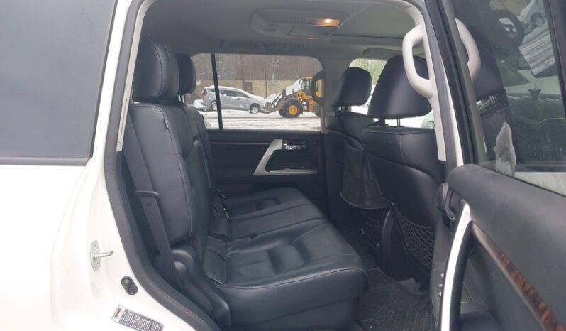 
								2015 Toyota Land cruiser full									