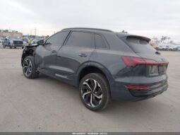
										2024 Audi Q8 full									