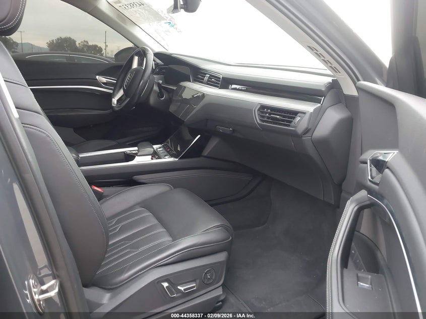 2024 Audi Q8