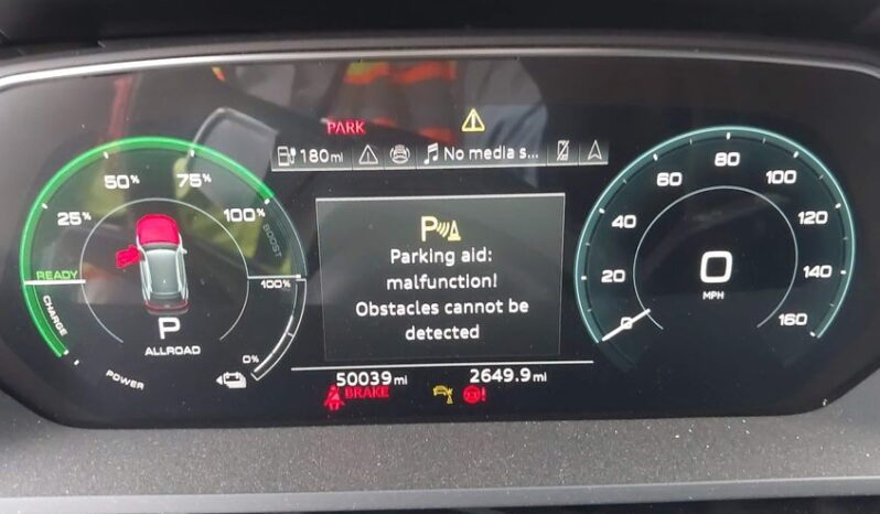 
								2024 Audi Q8 full									