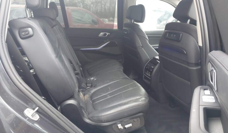 
								2020 BMW X7 full									