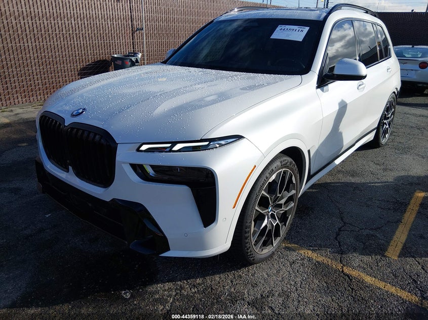 2024 BMW X7