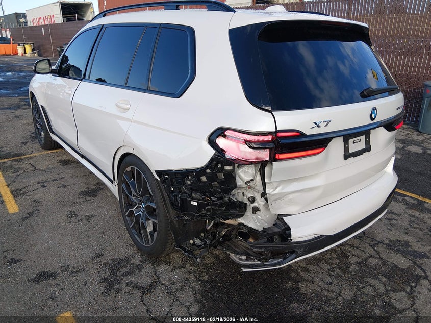 2024 BMW X7