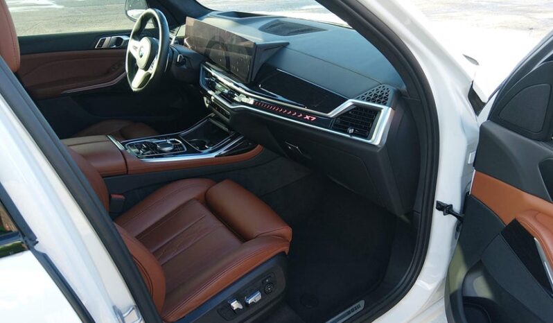 
								2024 BMW X7 full									