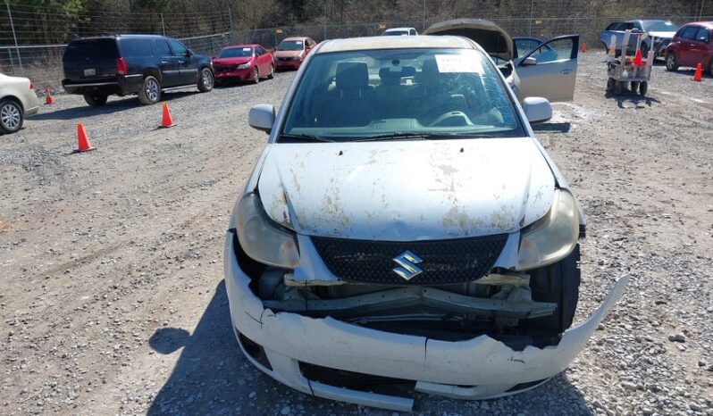 
								2012 Suzuki Sx4 full									