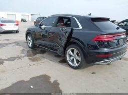 
										2020 Audi Q8 full									