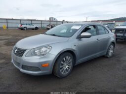 
										2010 Suzuki Kizashi full									