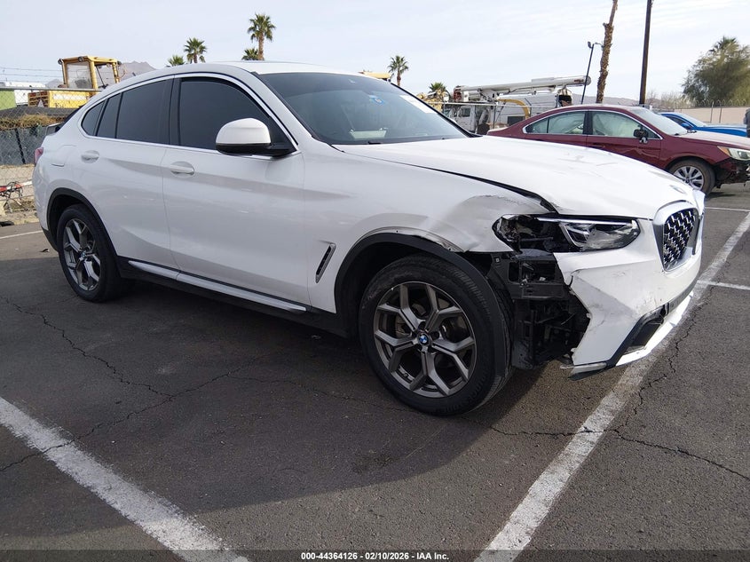 2022 BMW X4