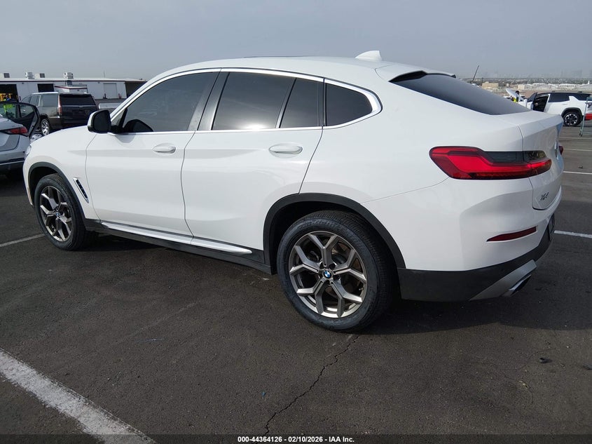 2022 BMW X4