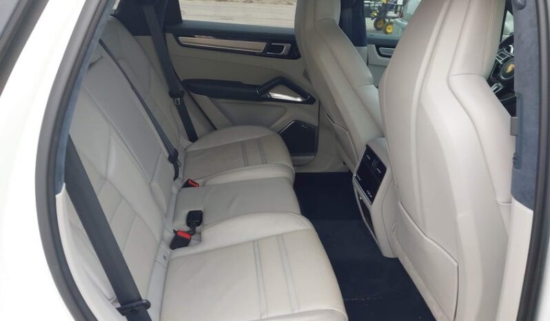 
								2020 Porsche Cayenne full									