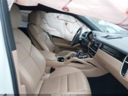 
										2021 Porsche Cayenne full									