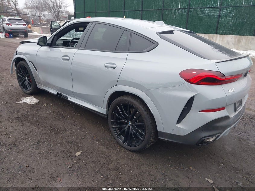 2025 BMW X6