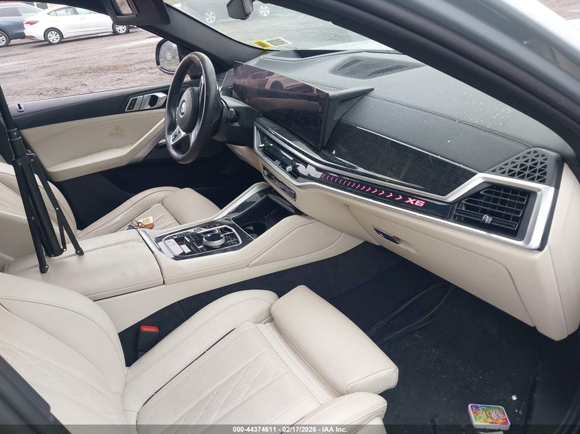 2025 BMW X6