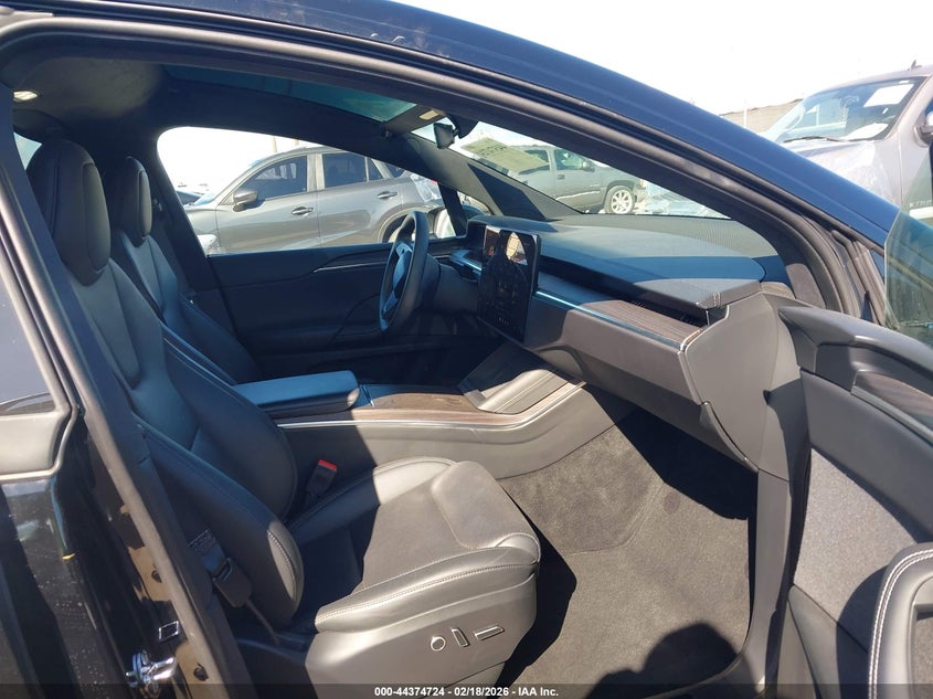 2024 Tesla Model x