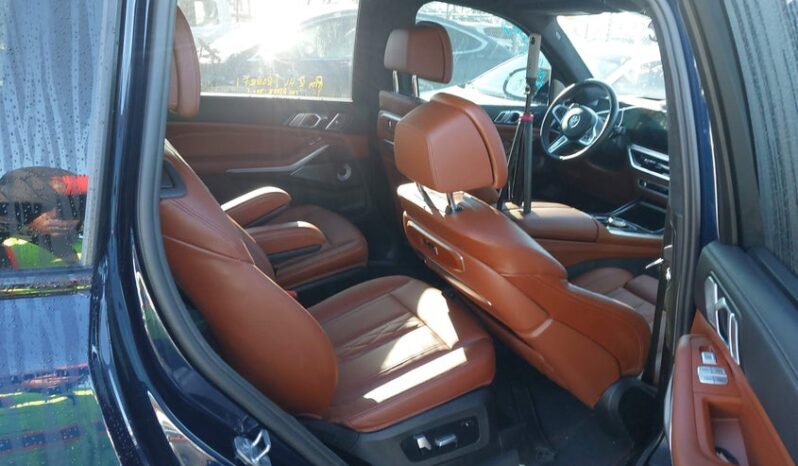 
								2024 BMW X7 full									