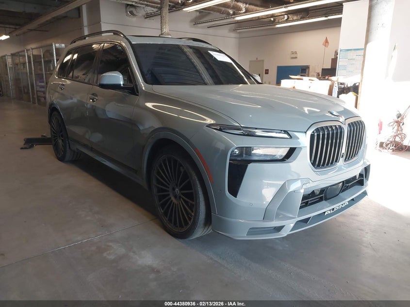 2024 BMW X7