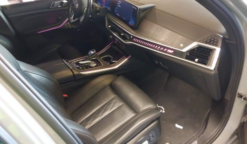 
								2024 BMW X7 full									