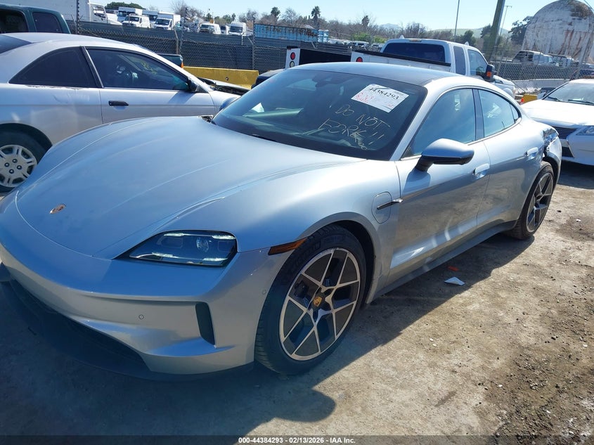 2025 Porsche Taycan