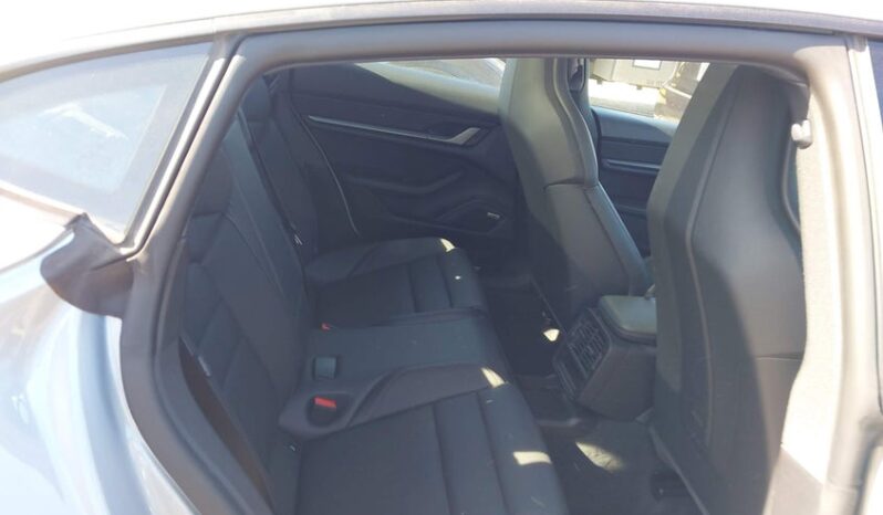 
								2025 Porsche Taycan full									