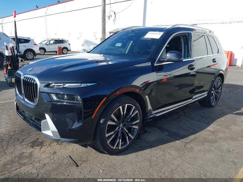 2025 BMW X7