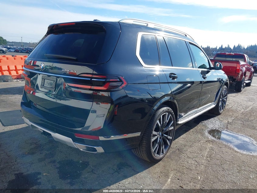 2025 BMW X7