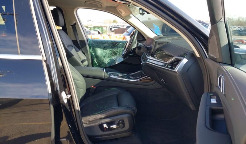 
								2025 BMW X7 full									