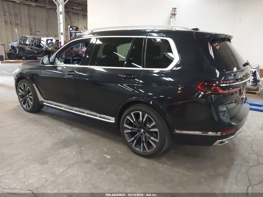 2025 BMW X7